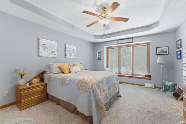 917 Lake Hill Court, Fort Wayne, IN 46845