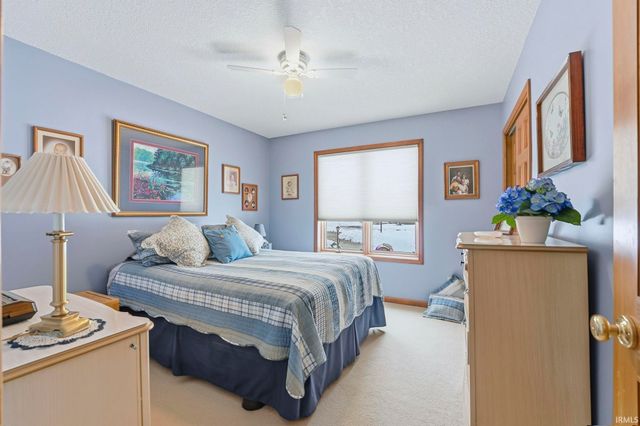 917 Lake Hill Court, Fort Wayne, IN 46845