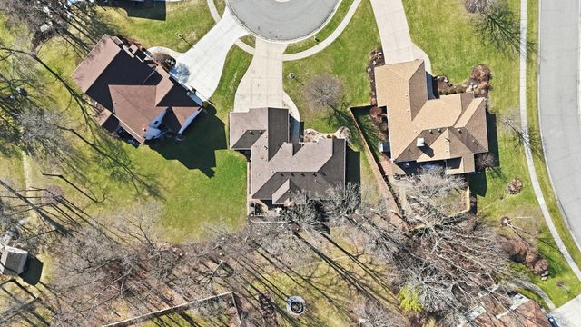 917 Lake Hill Court, Fort Wayne, IN 46845