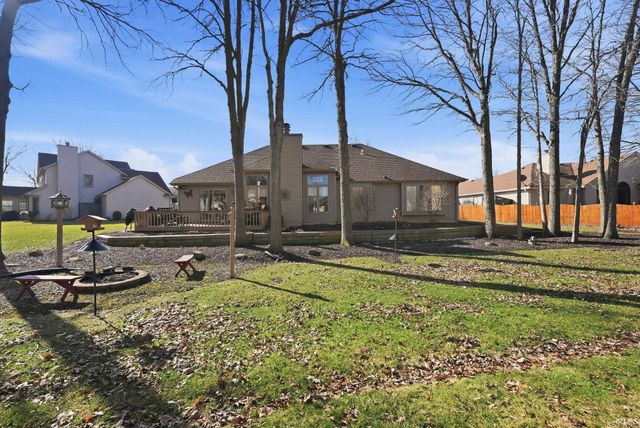 917 Lake Hill Court, Fort Wayne, IN 46845