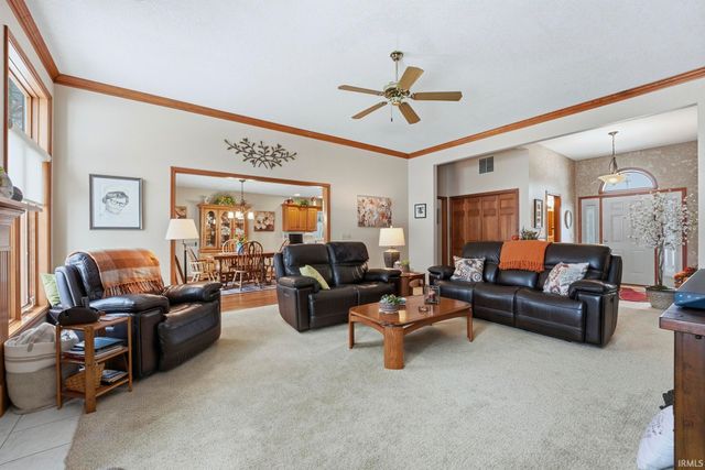 917 Lake Hill Court, Fort Wayne, IN 46845