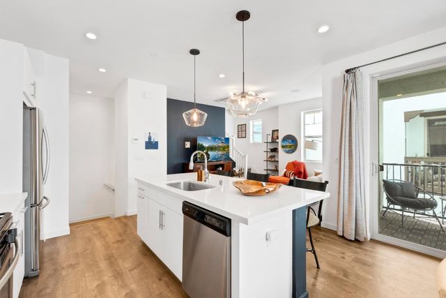 467 Tailoff Ln, Sacramento, CA 95818