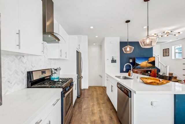 467 Tailoff Ln, Sacramento, CA 95818