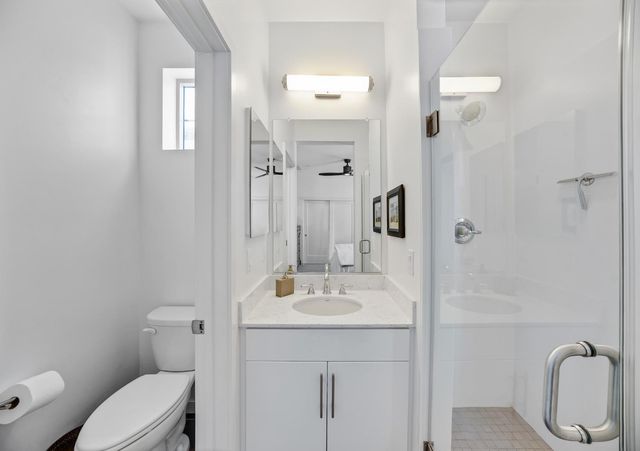 467 Tailoff Ln, Sacramento, CA 95818