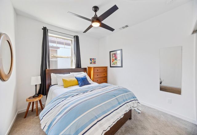 467 Tailoff Ln, Sacramento, CA 95818