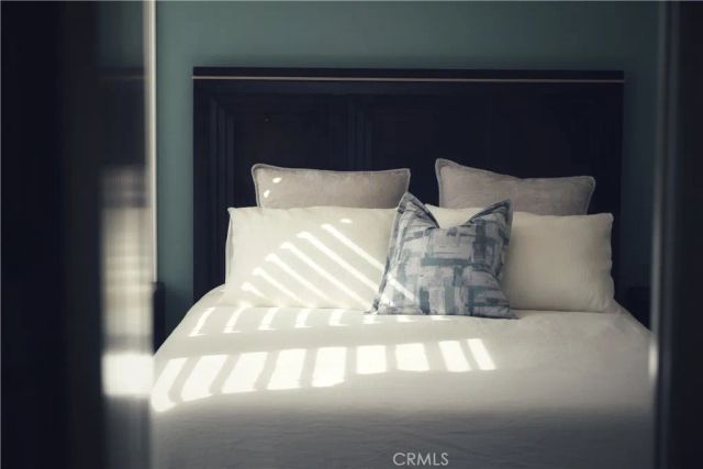 123 Willowbend, Irvine, CA 92612