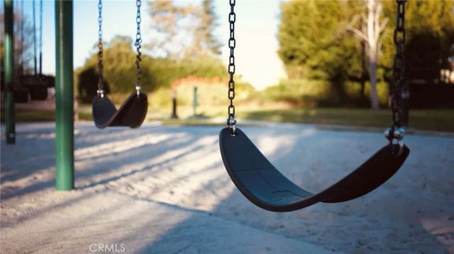 123 Willowbend, Irvine, CA 92612