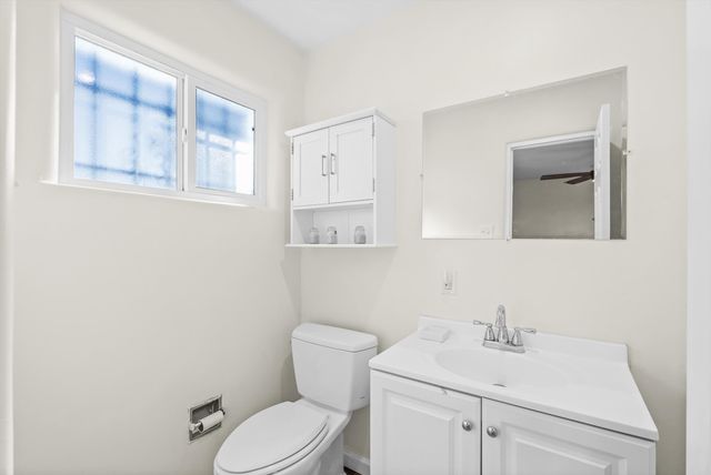 937 Cardenas Drive SE, Albuquerque, NM 87108