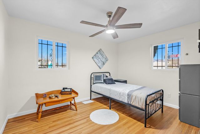 937 Cardenas Drive SE, Albuquerque, NM 87108