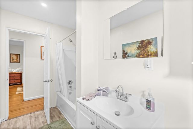 937 Cardenas Drive SE, Albuquerque, NM 87108