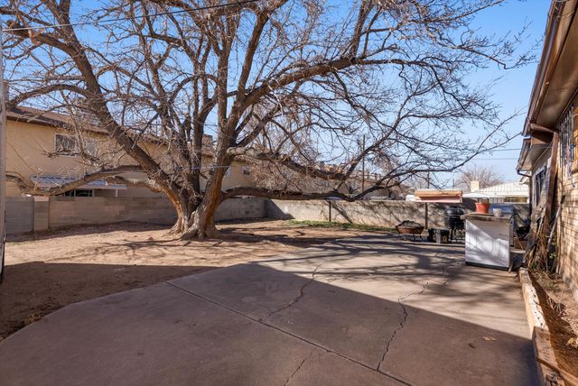 937 Cardenas Drive SE, Albuquerque, NM 87108