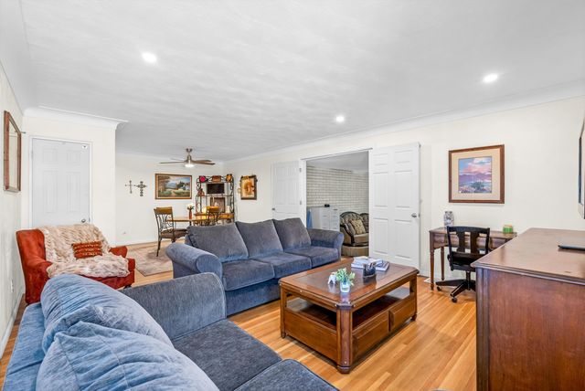 937 Cardenas Drive SE, Albuquerque, NM 87108