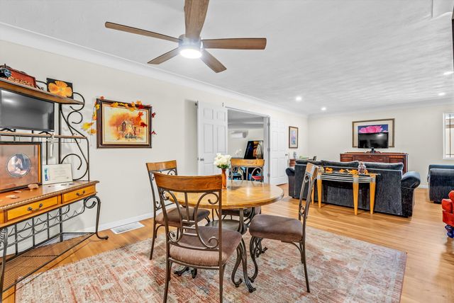 937 Cardenas Drive SE, Albuquerque, NM 87108