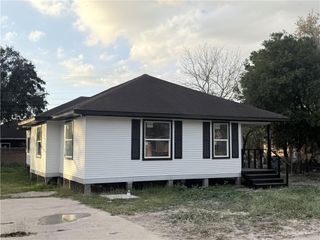 1907 Barreda Circle, Edinburg, TX 78542