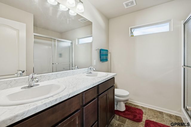 7371 N 165th Street, Bennington, NE 68007