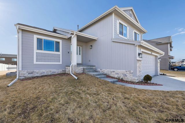7371 N 165th Street, Bennington, NE 68007