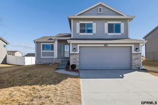 7371 N 165th Street, Bennington, NE 68007