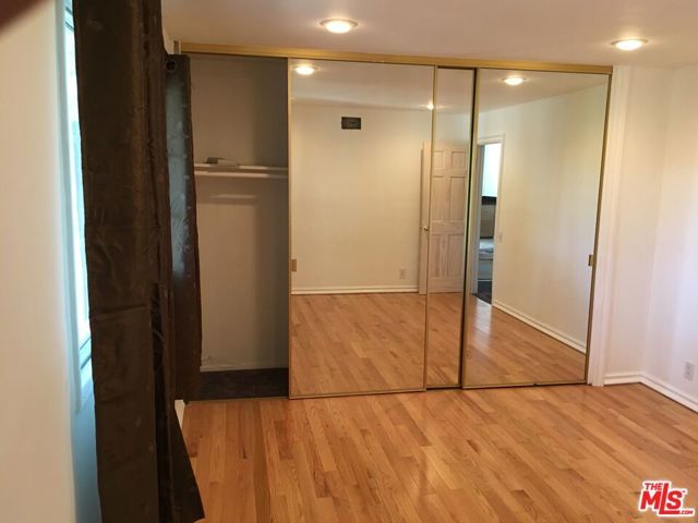 6721 Melba Avenue, West Hills (los Angeles), CA 91307