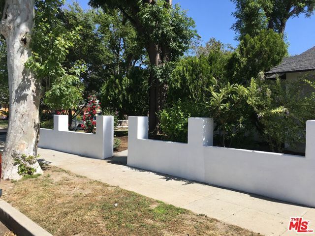 6721 Melba Avenue, West Hills (los Angeles), CA 91307