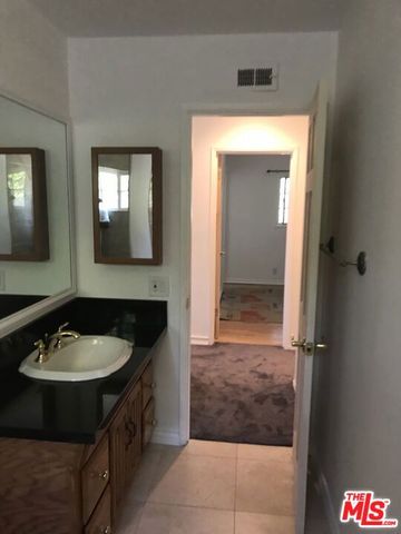 6721 Melba Avenue, West Hills (los Angeles), CA 91307