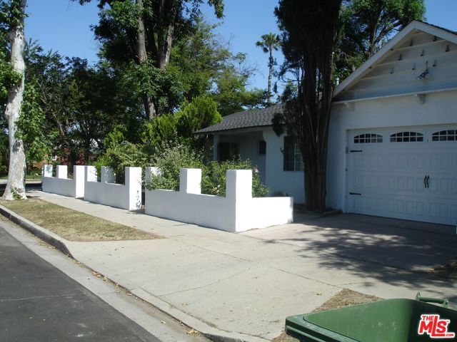 6721 Melba Avenue, West Hills (los Angeles), CA 91307