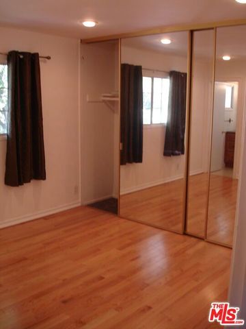 6721 Melba Avenue, West Hills (los Angeles), CA 91307
