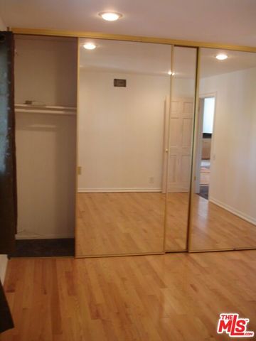 6721 Melba Avenue, West Hills (los Angeles), CA 91307