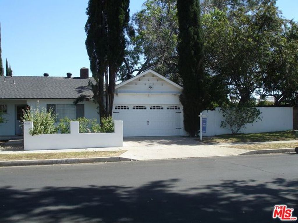 6721 Melba Avenue, West Hills (los Angeles), CA 91307