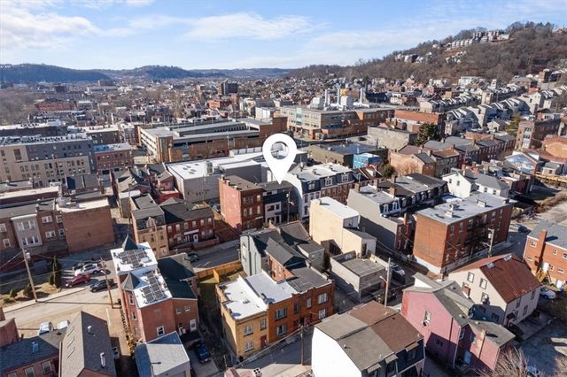 1213 Boyle St, Central North Side, PA 15212