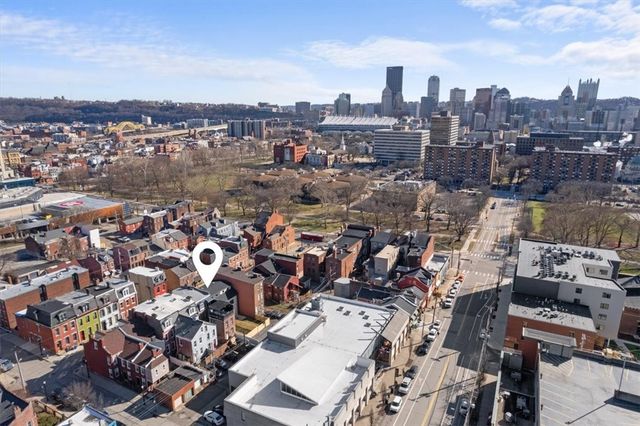 1213 Boyle St, Central North Side, PA 15212