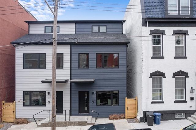 1213 Boyle St, Central North Side, PA 15212