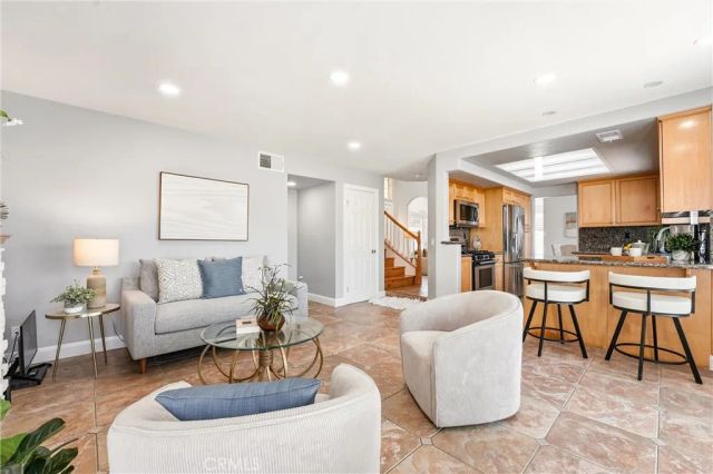 13066 Broken Bit, Corona, CA 92883