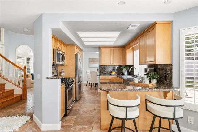 13066 Broken Bit, Corona, CA 92883