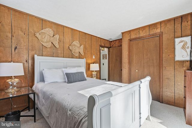 2105 BLUE OX RD, Pocono Pines, PA 18350