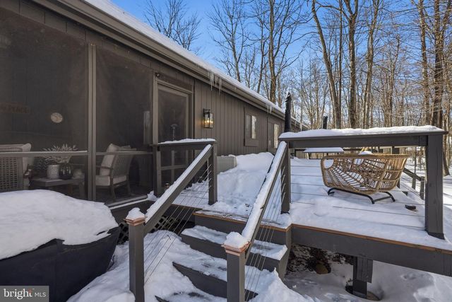 2105 BLUE OX RD, Pocono Pines, PA 18350