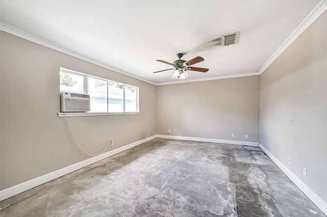 16511 Clearcrest Drive, Houston, TX 77059