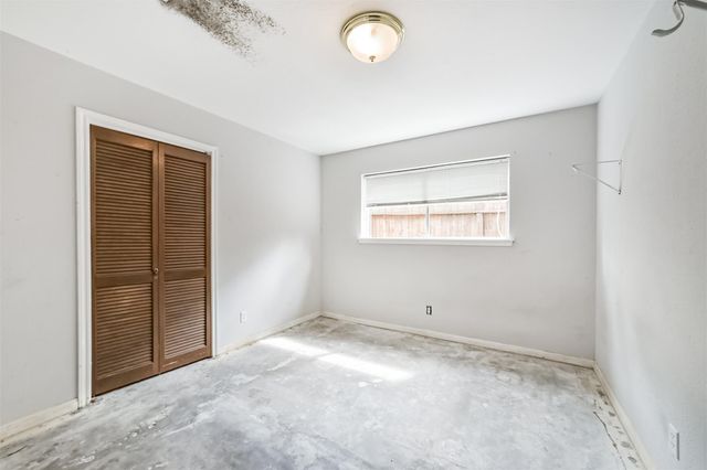 16511 Clearcrest Drive, Houston, TX 77059