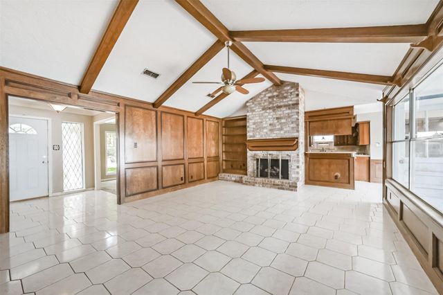 16511 Clearcrest Drive, Houston, TX 77059