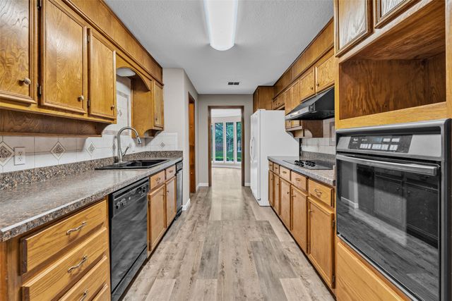 2241 Mountainview Drive, Hurst, TX 76054