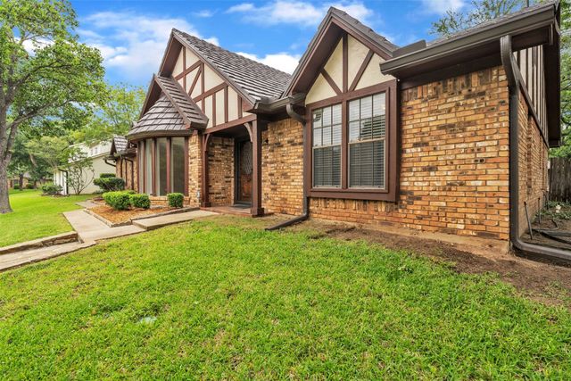 2241 Mountainview Drive, Hurst, TX 76054