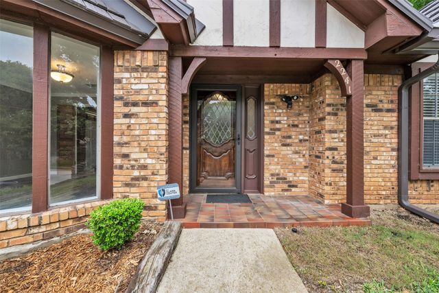 2241 Mountainview Drive, Hurst, TX 76054