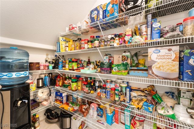 7283 Grace Estate Avenue, Las Vegas, NV 89113