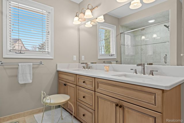 57563 Stonebriar Drive, Washington Township, MI 48094