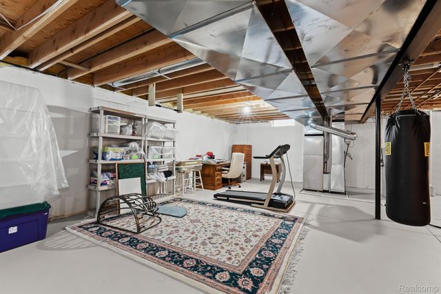 57563 Stonebriar Drive, Washington Township, MI 48094