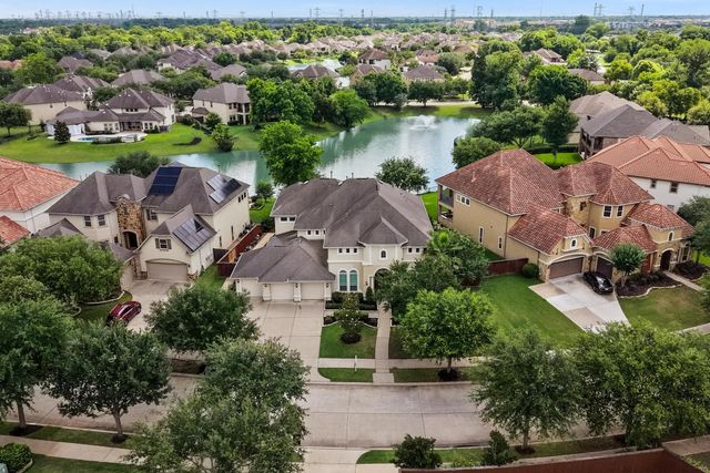 5706 Camden Springs, Sugar Land, TX 77479