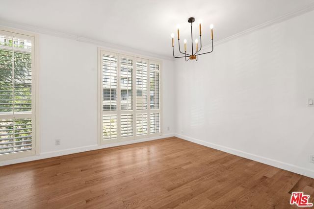 7270 Hillside Avenue 302, Los Angeles, CA 90046