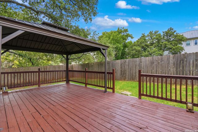 28007 ROCKY HOLW, San Antonio, TX 78258