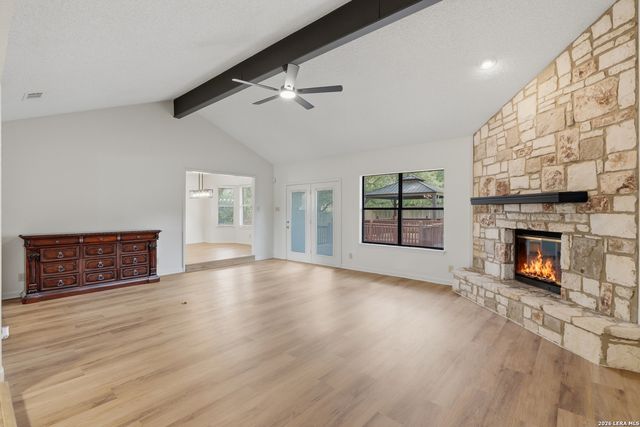 28007 ROCKY HOLW, San Antonio, TX 78258