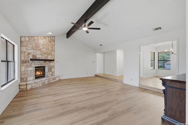 28007 ROCKY HOLW, San Antonio, TX 78258