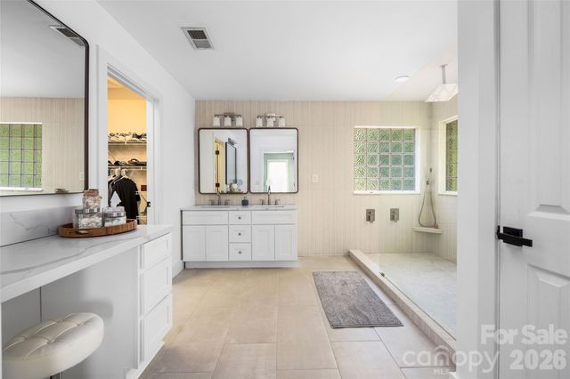 5434 Stallworth Drive, Charlotte, NC 28226